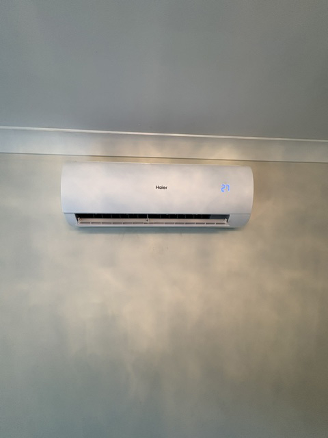 Haier single-split air conditioning system at a residential property in Bournemouth