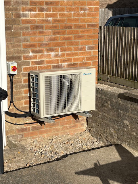 Air conditioning installer Bournemouth and Dorset for home gyms, offices and more